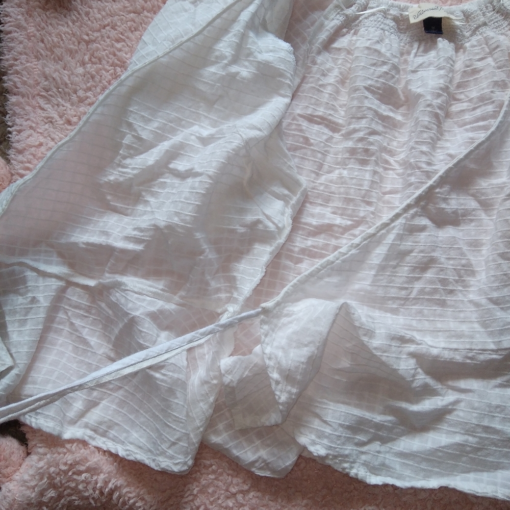 Medium White Universal Thread Wrap Peplum Top - image 5